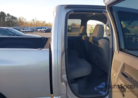 2007 Dodge Ram 1500 Slt z USA, uszkodzony, nr VIN 1D7HA18277J634119